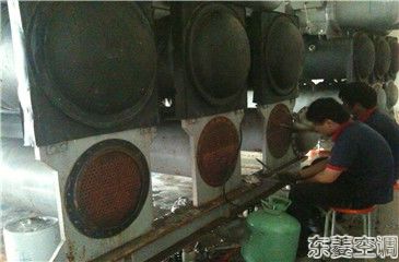 中央空調冷凝器怎樣清理？冷凝器的清理流程【詳細說(shuō)明】